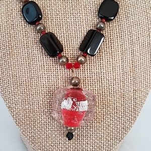 Black Silver Red Graduated Bead Pendant Necklace